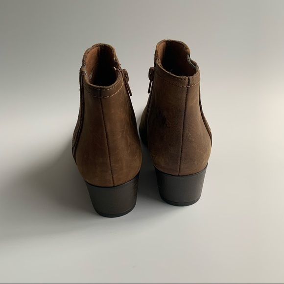 Clark’s Adreena Lilac booties - Picture 4 of 9